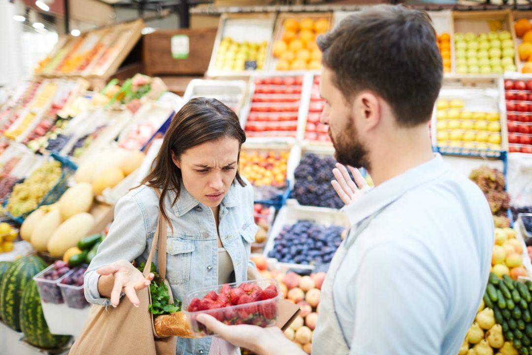 Conflict De-Escalation Techniques: How to De-Escalate Intense Customer Situations