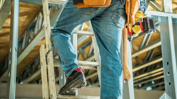 Falls Prevention: Ladder Safety