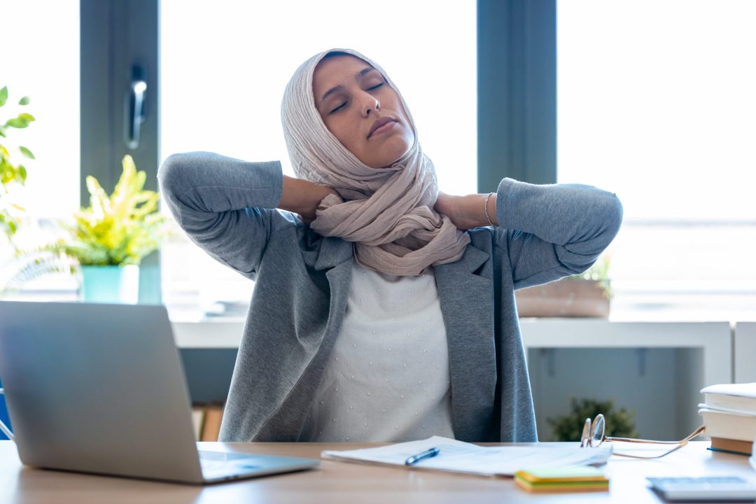 Ergonomics for Working at a Desk: Healthy Habits for Working at a Desk