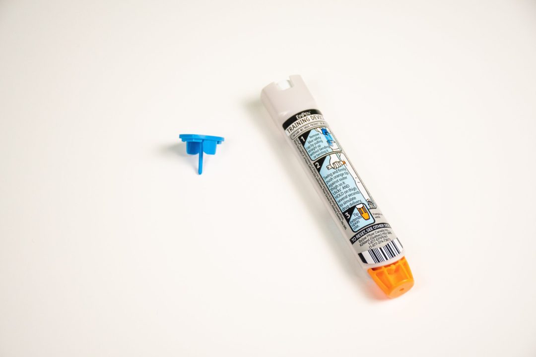First Aid - Anaphylactic Reaction: How to Use an Epinephrine Autoinjector