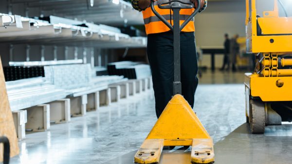 Pallet Jack Safety: Pre-operational Inspection & General Procedures