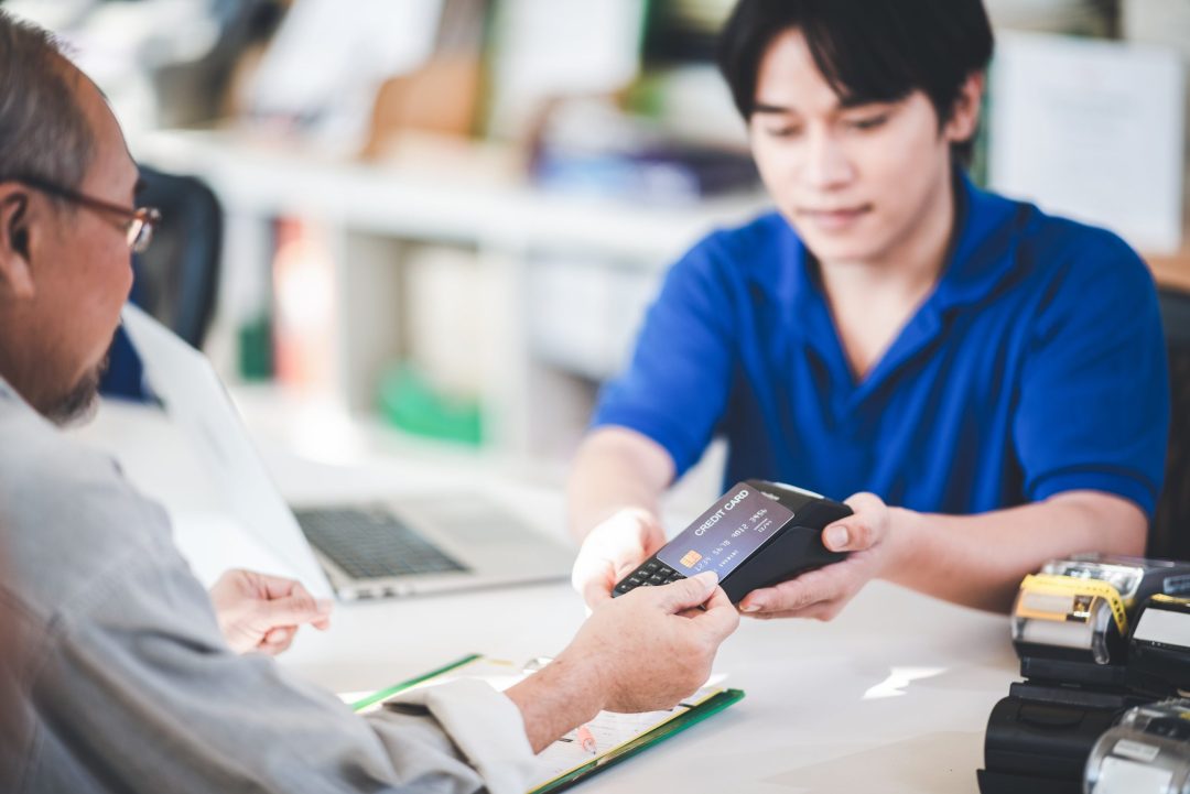 Cashier Loss Prevention - Retail: Preventing Loss During a Transaction - Retail