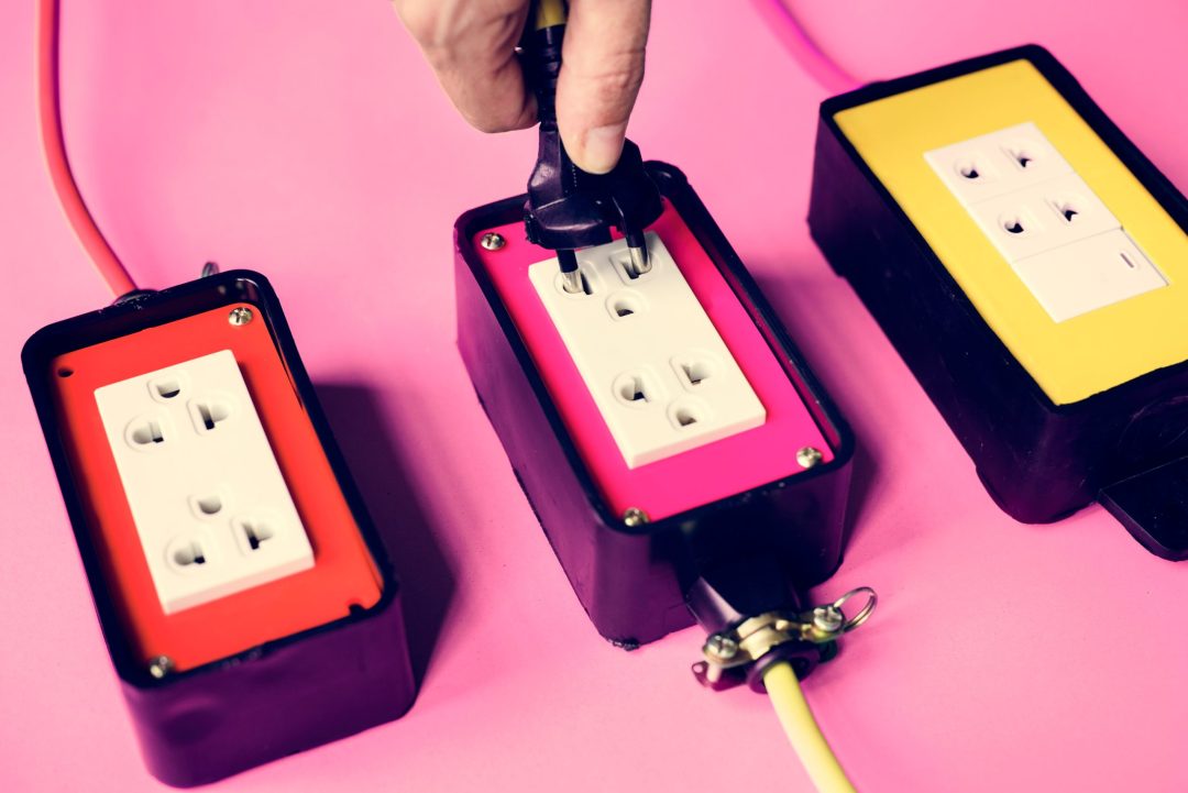 Electrical Safety for Retail : Preventing Hazards Involving Cords and Plugs