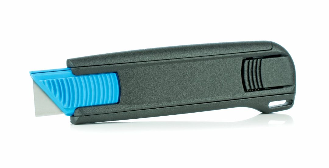 Safety Cutters: Operational Precautions