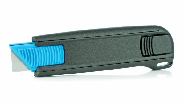 Safety Cutters: Operational Precautions