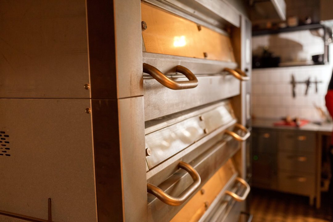 Food Safety - Hot Surfaces: Working with Ovens