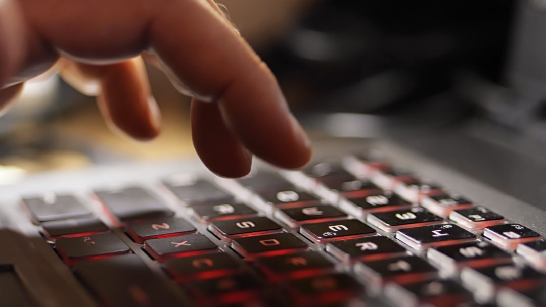 Live Chat - Typing Skills: Proper Typing Technique
