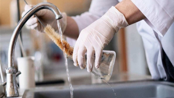 Glassware Safety in Laboratories: Cleaning and Storage
