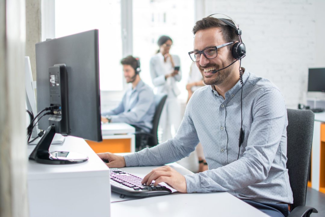 Managing Client Requests by Email and Chat