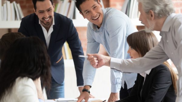 Master Cross-Functional Management : Communicate to Engage
