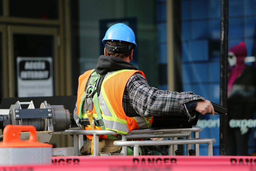 Increasing Situational Awareness in the Workplace