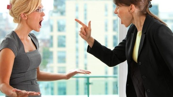De-escalation Tactics for Property Managers: Tools for Challenges of Today
