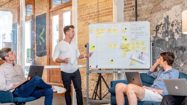 PechaKucha: The Art of Giving Short, High-Impact Presentations