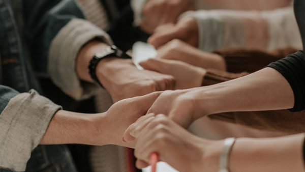 Reconhecimento pelos colegas, a chave para refor√ßar as rela√ß√µes
