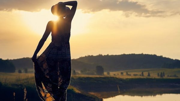 Detached mindfulness to train your attention