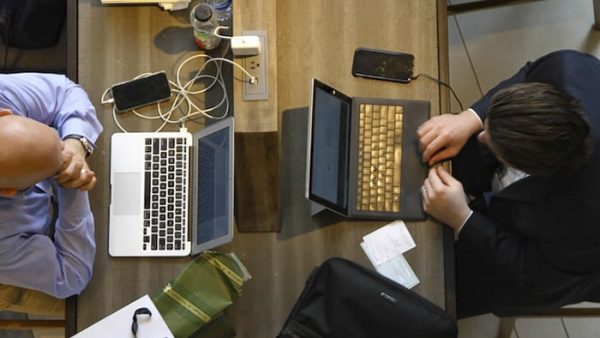 Trabajo feliz: Diviértete sin perder productividad