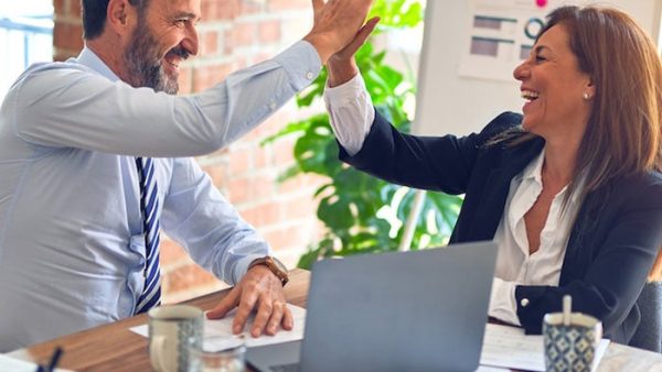 Coaching Leader: Motivate Your Team with Powerful Questions