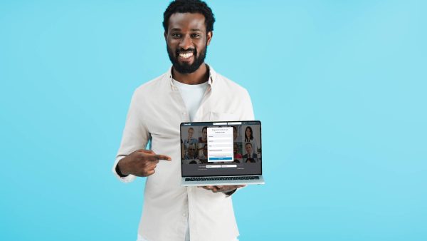 LinkedIn Messaging Method to Non-Stop Prospecting | The Pink Suit | Ty Giuliane