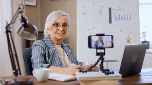 Presenting in a Virtual Environment