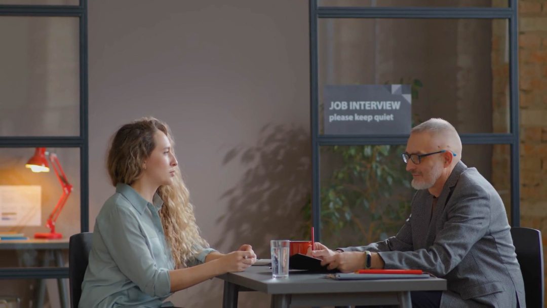 Harnessing Body Language for Effective Hiring Interviews