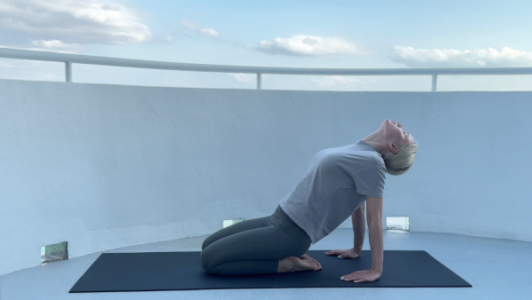 2-Minute Yoga for Your Face and Neck