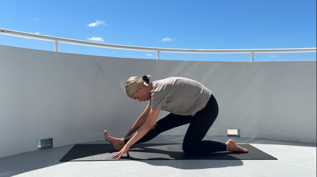 2-Minute Yoga for Your Hamstrings