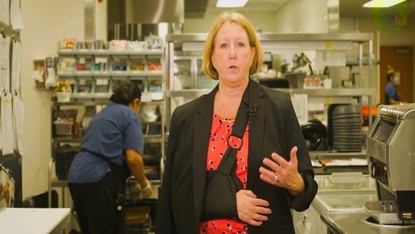 Hospital Foodservice Regulatory Compliance: Staff Caring for Patients