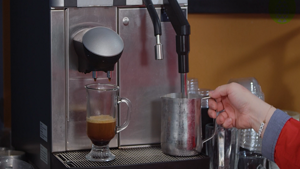 Beverage Basics: Making a Cappuccino