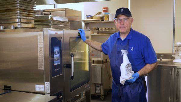 Commercial Kitchen Cleaning: Cleaning a Combination Oven