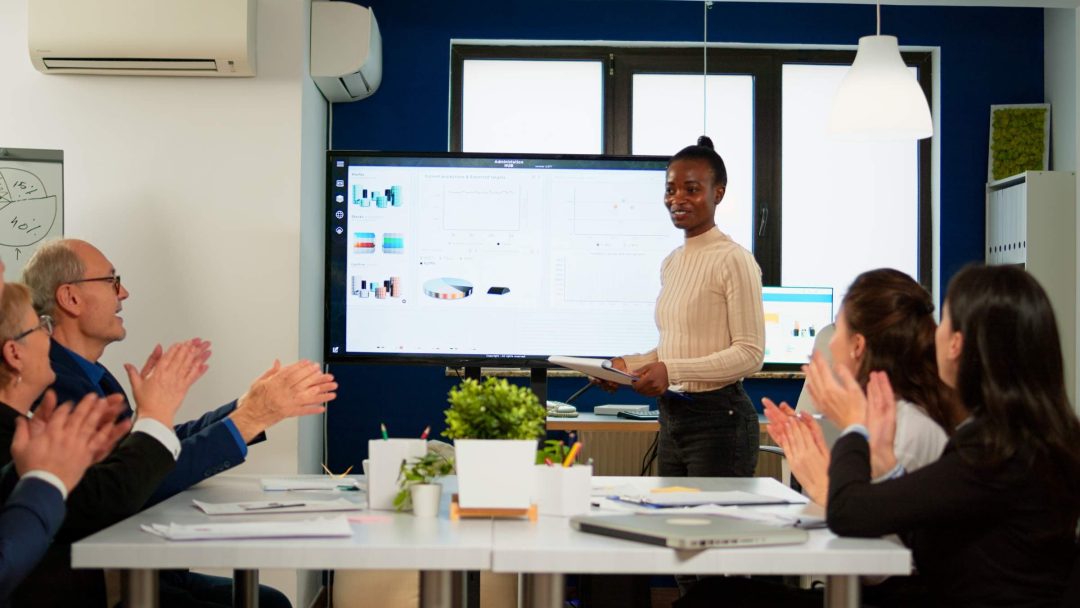Create a Killer Pitch Deck That Will Have Investors Fighting to Fund Your Business | Jasmine Foroutan