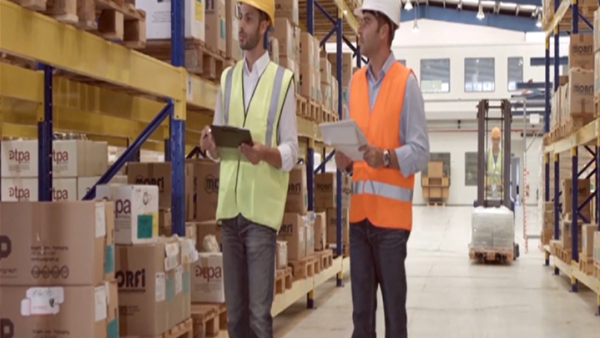 Forklift Operator - Straddle Stackers: Incident Prevention
