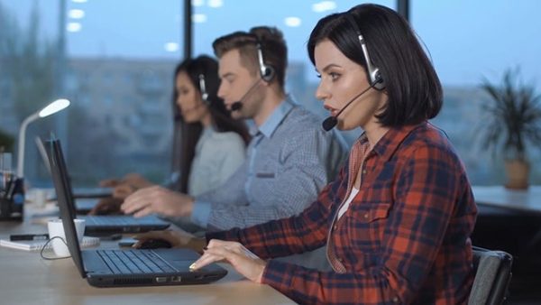 Leading Teams: Leading and Managing Call Center Teams