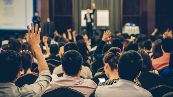 How to Speak Effectively in Any Setting: How to Engage an Audience‚Äôs Emotions