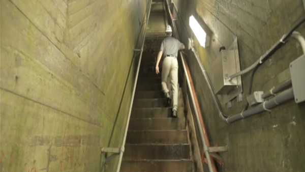 Handrail Safety: Handrail Safety
