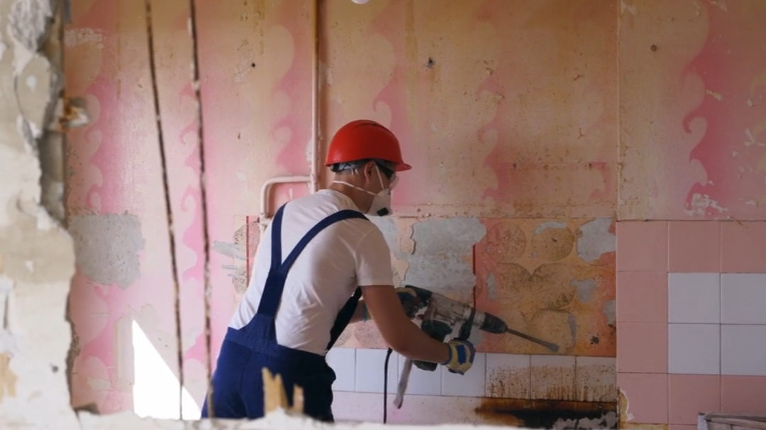 Asbestos Awareness: Exposure Prevention and Protection
