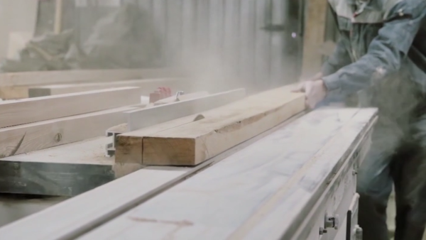 Hand and Power Tools - Table Saws: Kickback and Particles