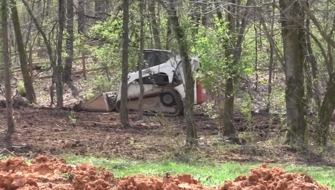 Skid Steer Loaders: Entry and Exit